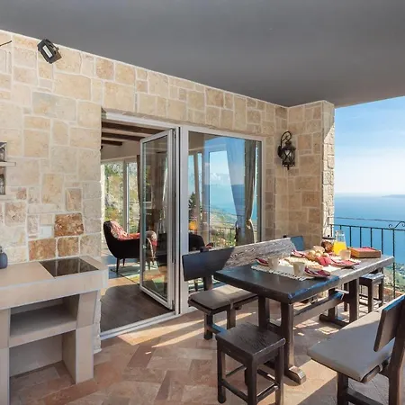 La Montagna - Private Heated Pool