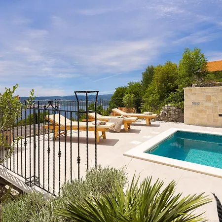 La Montagna - Private Heated Pool *
