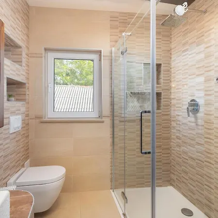 La Montagna - Private Heated Pool