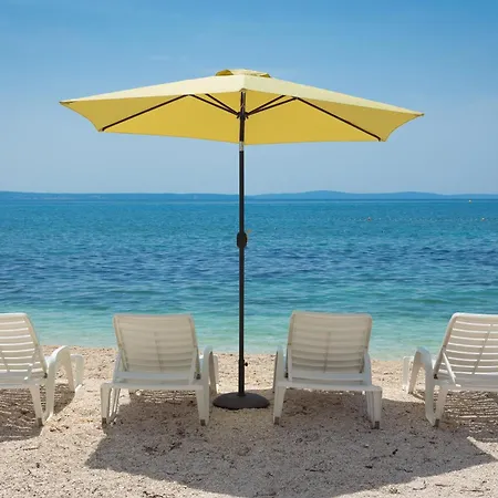 La Montagna - Private Heated Pool 펜션 로크바 로고즈니차